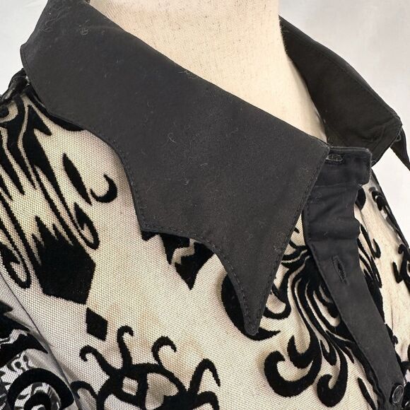 Her Universe Disney Haunted Mansion Wallpaper Sheer Top 2X Plus - Picture 4 of 9